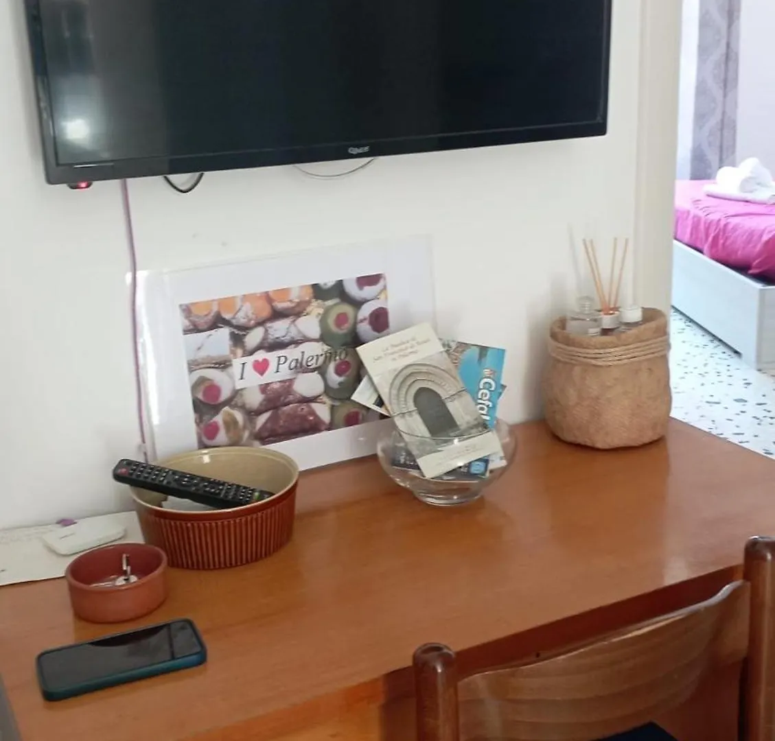 Appartamento Serradifalco Cozy House Di Enza E Luigi Palermo